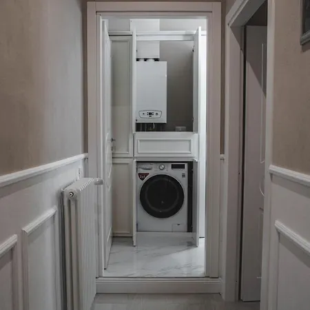 Belvedere Luxury Apartment, View On The Walls Апартаменты *