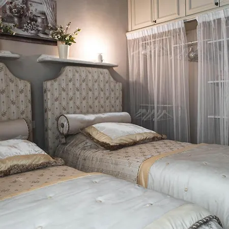 Belvedere Luxury Apartment, View On The Walls Apartment Lucca
